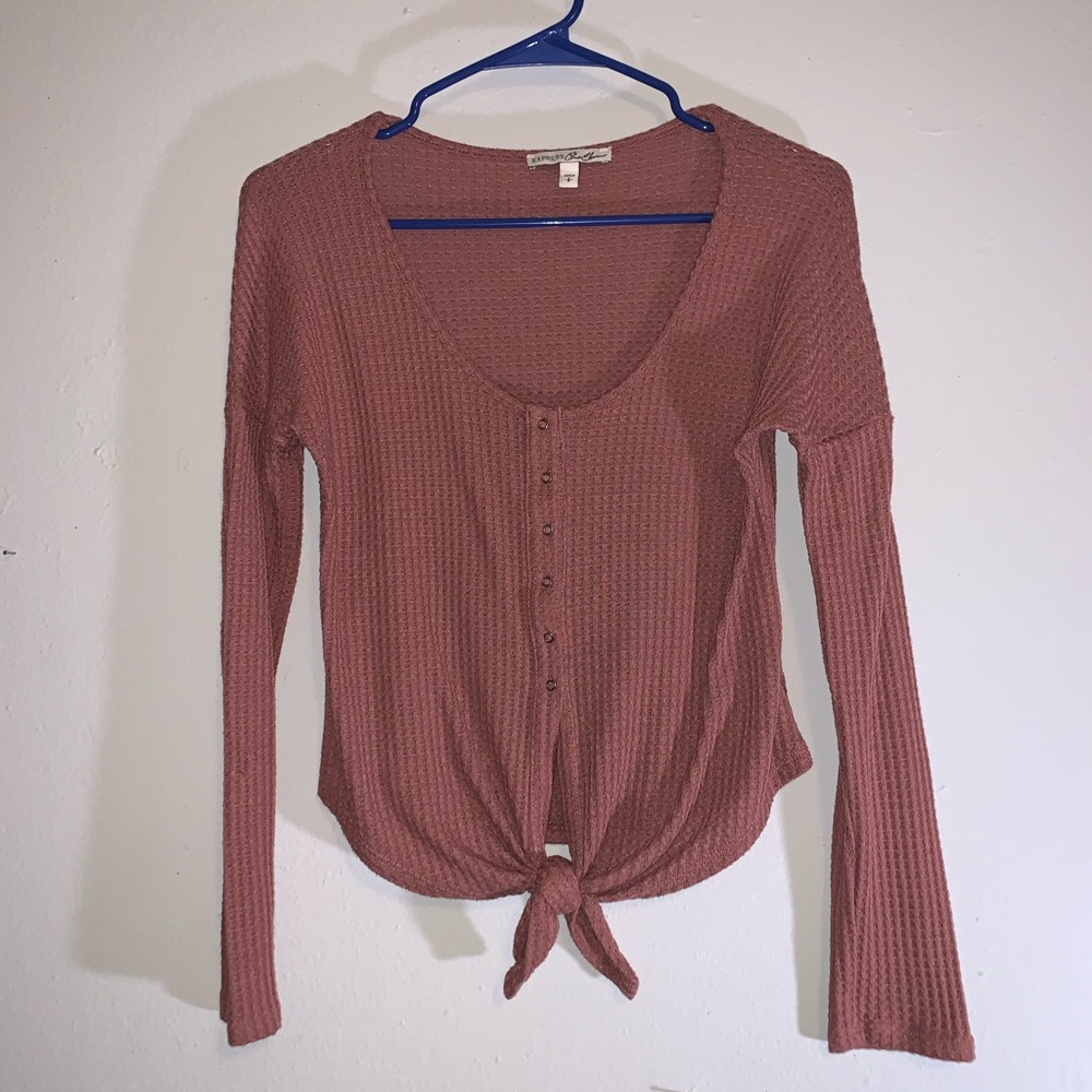 Knotted light sweater